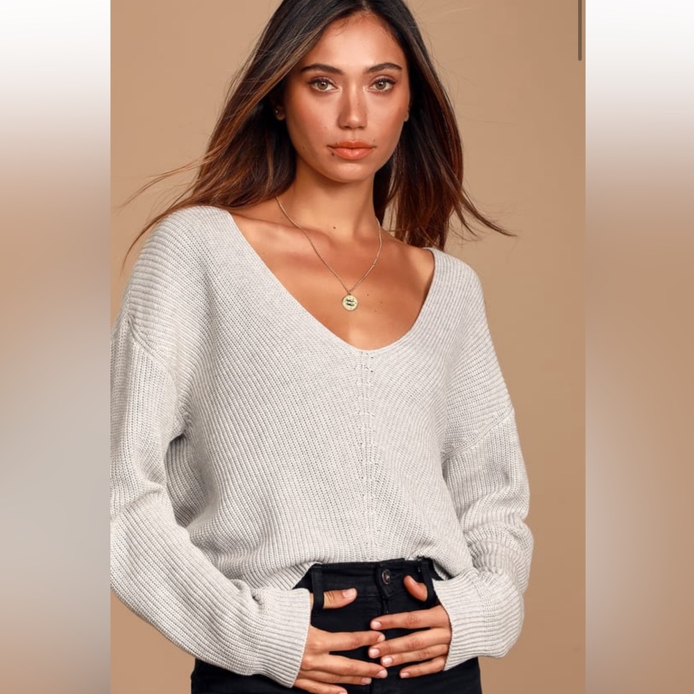 Lulu’s Feel It Still Gray Knit Sweater, Size Medium